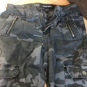Cargo style camo skinny jeans